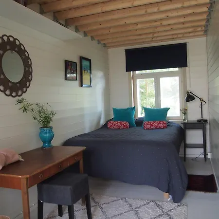 Soederstrand Tammi Bed & Breakfast *